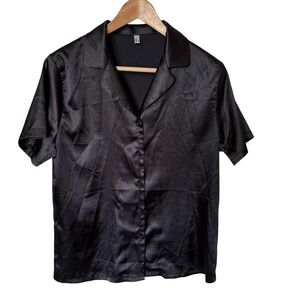 AER Satin Button Down Shirt Women Small Black Excellent Short Sleeve Notched
